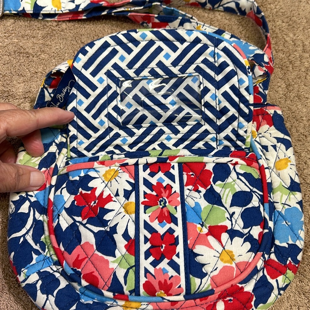 Vera Bradley crossbody bag- blue paisley - Picture 2 of 9